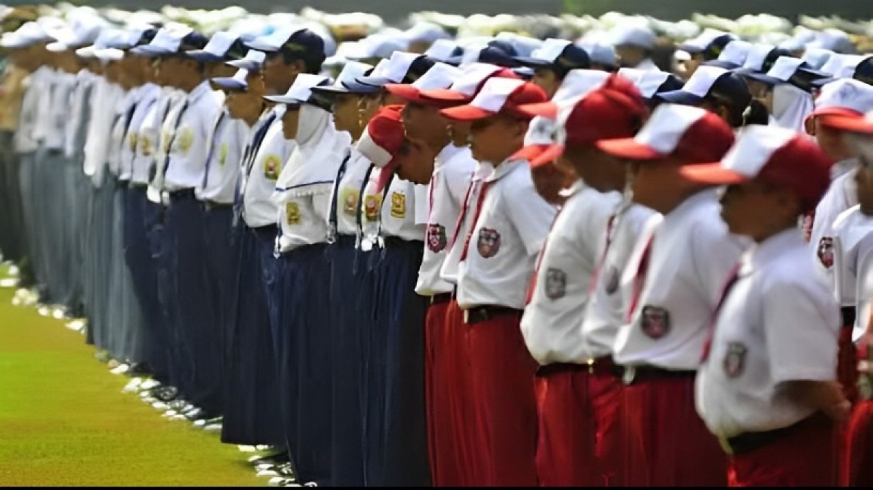 Aturan Seragam Sekolah Baru 2024 dari Kemendikbud, Intip Jenis Pakaian Dikenakan dari Tingkat SD, SMP, dan SMA